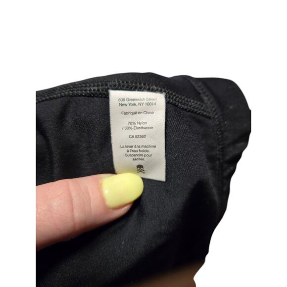 Soulcycle solid black sports bra, size small - Picture 4 of 4